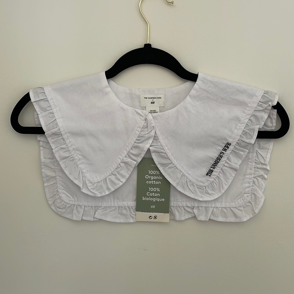 Vampires Wife x H&M Samantha collar in white with embroidered TVP stitching